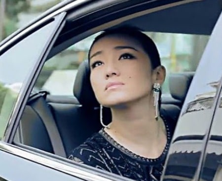 Mamoru Yoki Chung Li's mom, Gong Li loves traveling in her lavish black car. How much is Gong's net worth as of 2021?